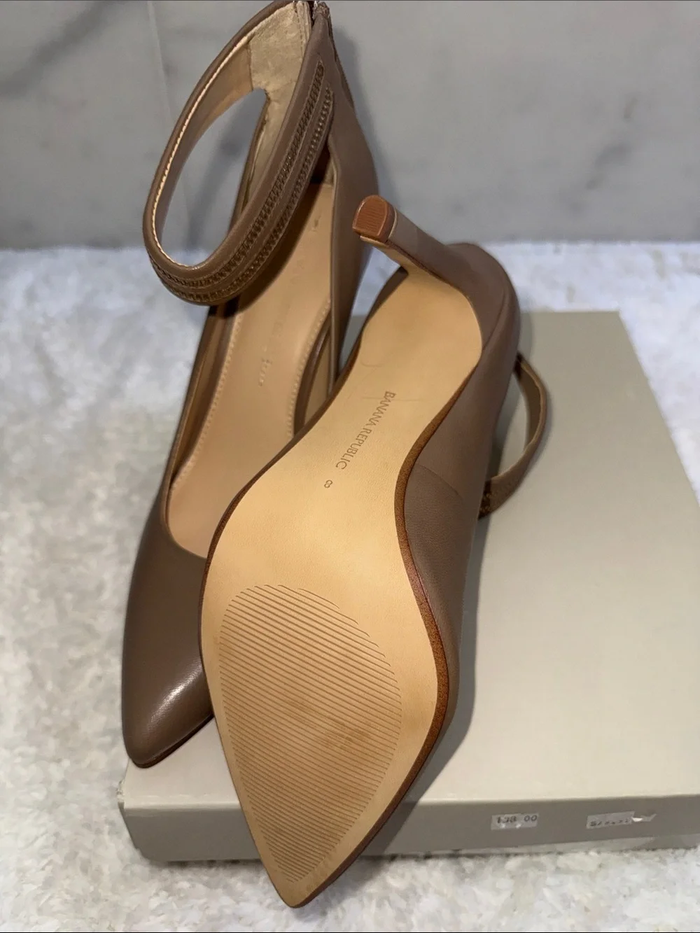 Banana Republic Taupe Pointed-Toe Ankle-Strap Pumps 8m NIB
